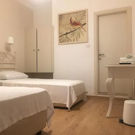 Hotel Sade *